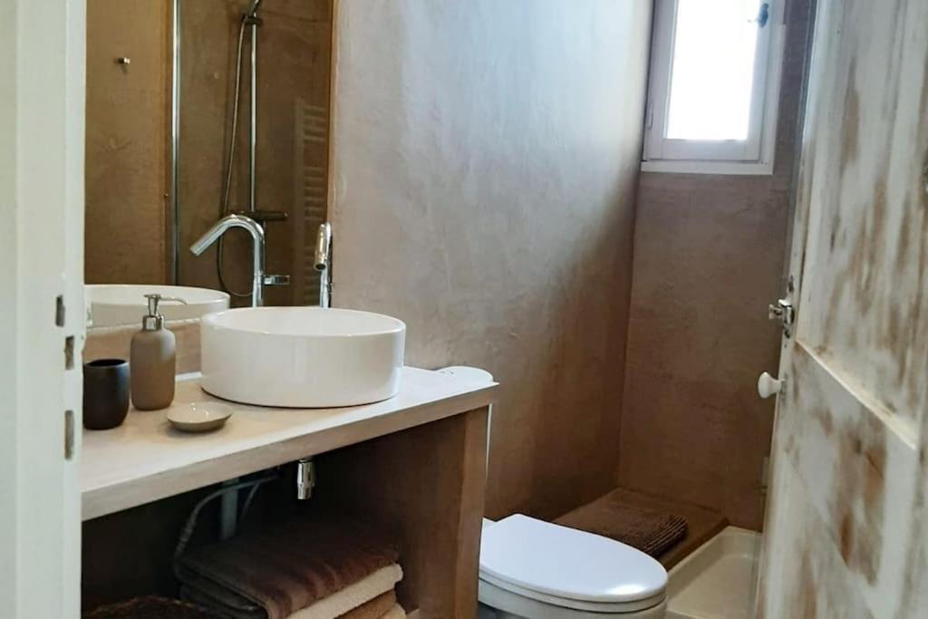 Appartement Vue Imprenable Sur La Sorgue à LʼIsle-sur-la-Sorgue Extérieur photo